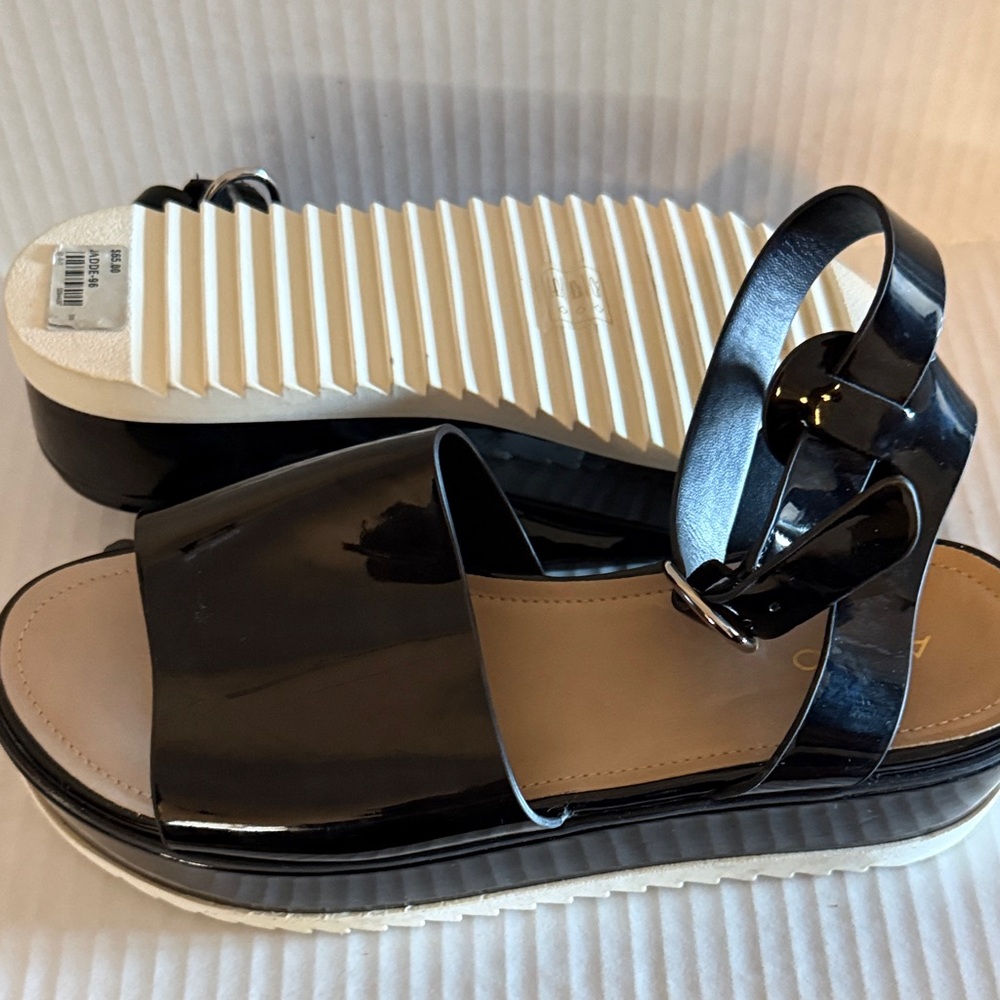 Black Platform Sandals-NEW